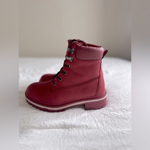 Marc Ecko Red Boots size 6 - Picture 1 of 8